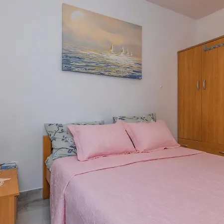 Ivanda Apartamento