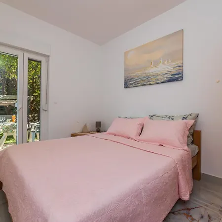 Ivanda Apartamento