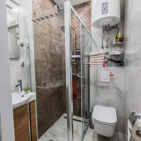 Ivanda Apartamento *